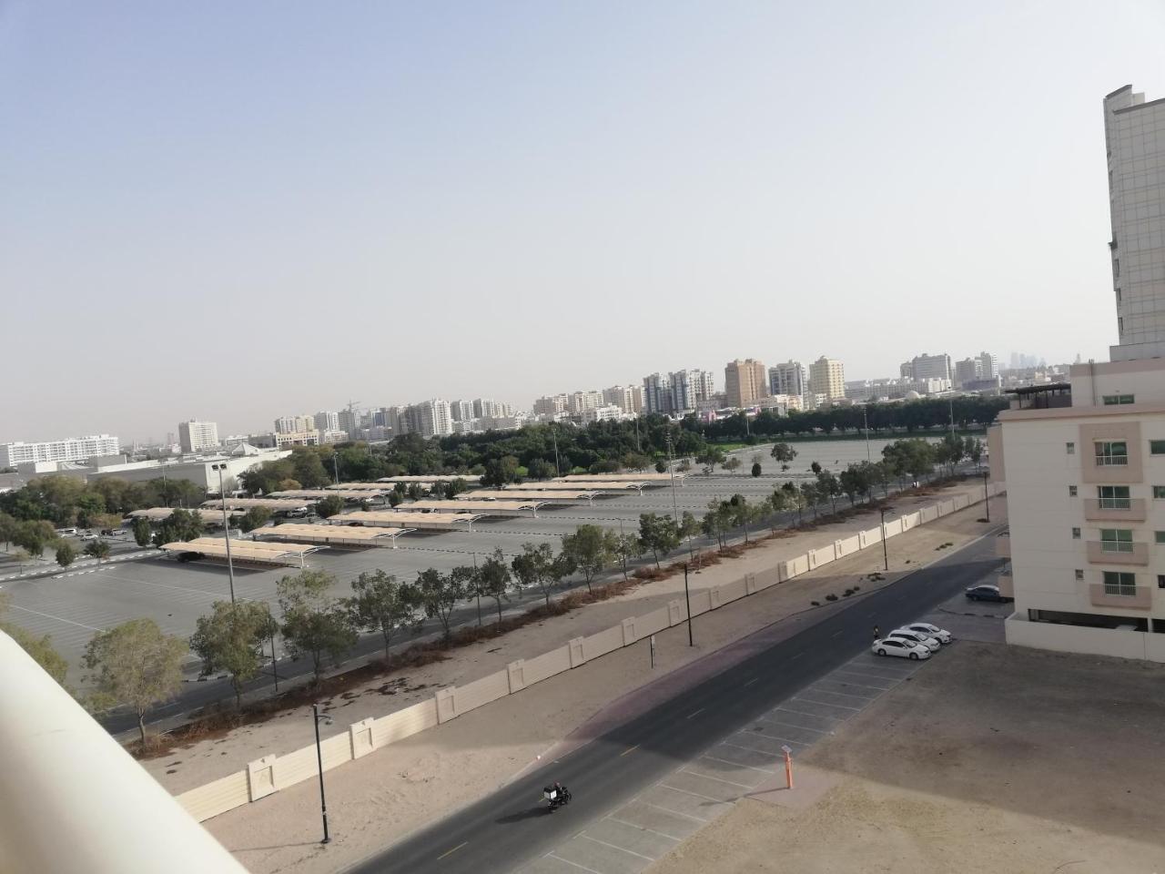 林荫道城市套房酒店式公寓 迪拜 外观 照片